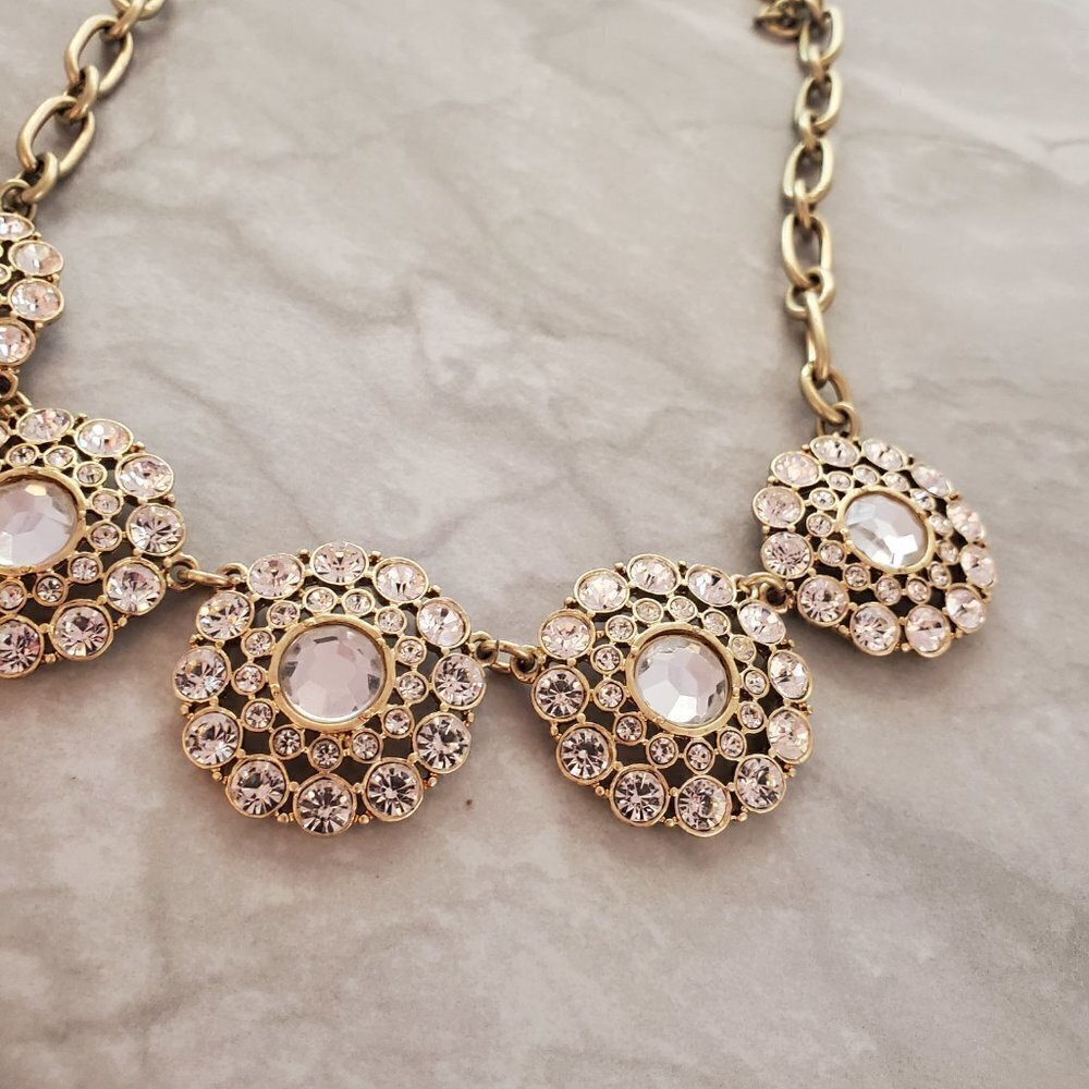 ✨ J.Crew Classic Rhinestones Pave Crystal Medallion Statement Necklace ✨ - Picture 6 of 16